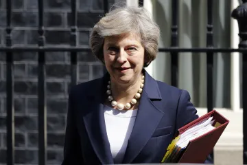 Theresa May: 'Škotska će izaći iz EU bez obzira na rezultate referenduma o neovisnosti'