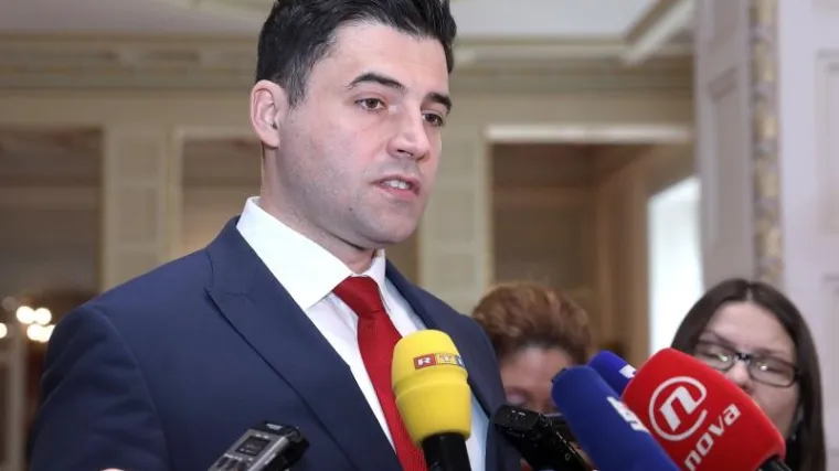 Bernardić: 'Kad se Agrokor ljulja, cijela Hrvatska se ljulja. Nije mi važno &scaron;to će se dogoditi s vlasnicima, ali važna mi je sudbina radnika i obitelji'