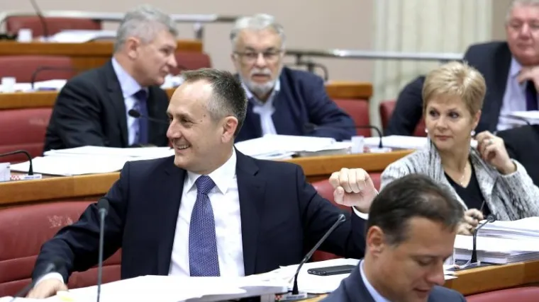 HDZ ima kandidata koji ide protiv Bandića, ali to nije Andrija Mikulić