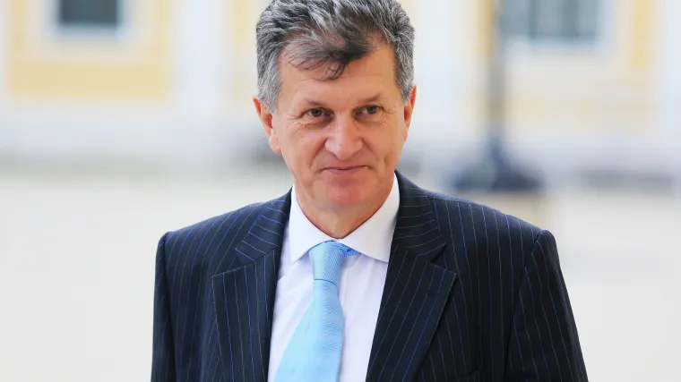 'Di su pare?': ministar Kujundžić ne zna ni&scaron;ta o deficitu sedam državnih bolnica ni o minusu od pola milijarde kuna