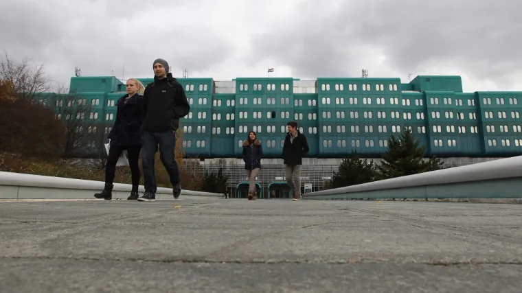 Hrvatske državne bolnice pro&scaron;lu godinu zavr&scaron;ile s gotovo pola milijarde kuna minusa