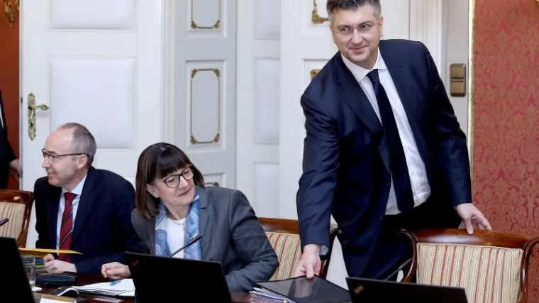 'Moramo prestati dramatizirati'