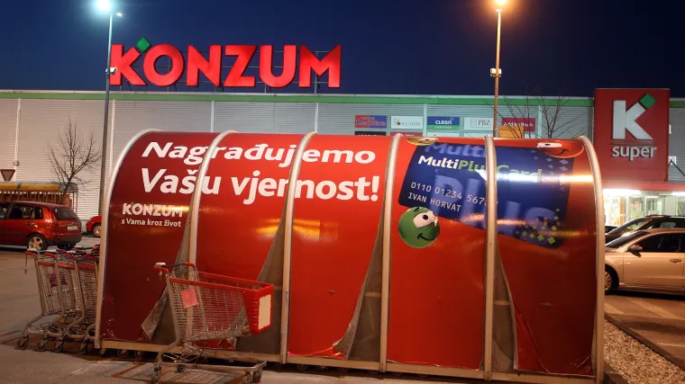 'Spasimo Agrokor! Neka se umjesto plaća i mirovina izdaju bonovi za Konzum!'