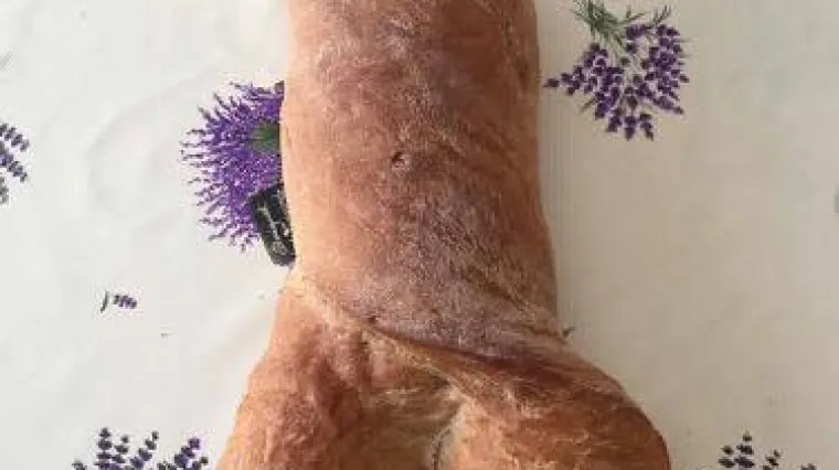 Fotografija iz Zadra nasmijala cijelu Hrvatsku: 'Kod nas vi&scaron;e ni kruh ne može&scaron; kupiti, a da ga ne dobije&scaron;'