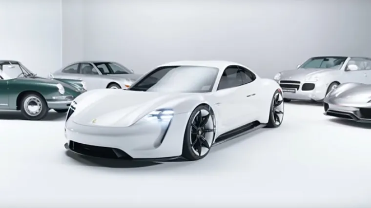 Cayenne u kabrioletskom izdanju i spektakularni Mission E tek su dio pokazanog