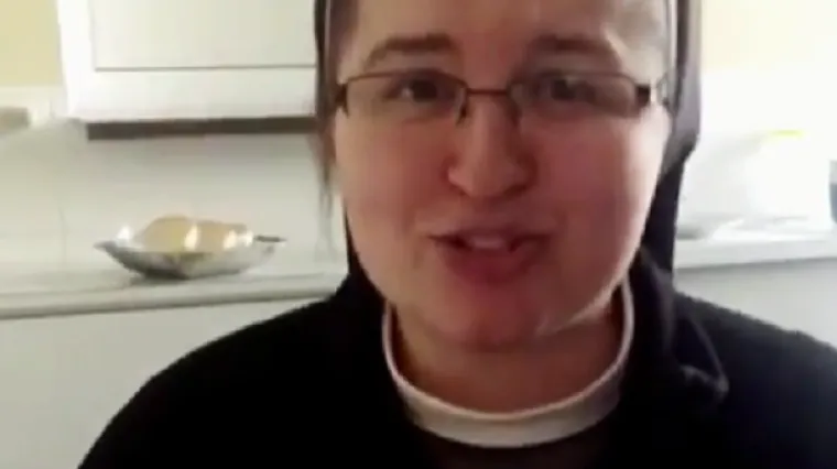 Časna sestra 'skinula' Ninu Badrić i postala hit na internetu: 'Fantastična je!'