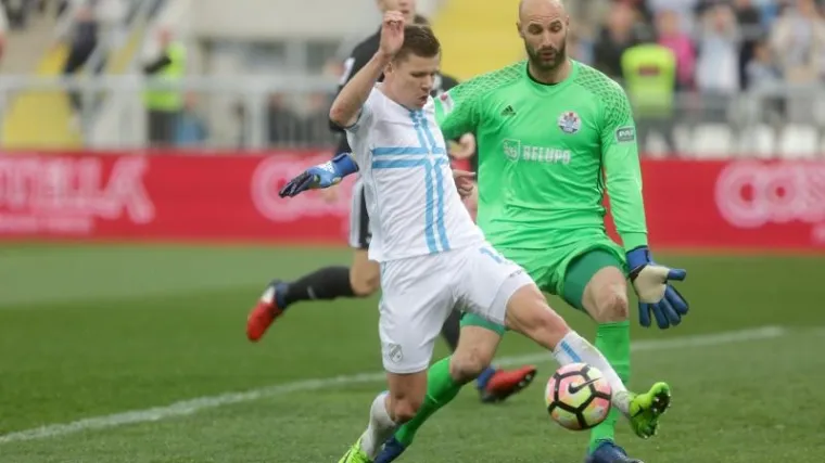 Kakva zavr&scaron;nica: Ve&scaron;ović spasio Rijeku krasnim golom u 87. minuti, Tadić zatresao gredu