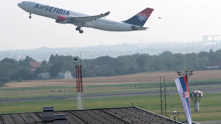 Diskriminacija u zraku: Air Srbija ne dopušta kupovinu karata s kosovskom putovnicom