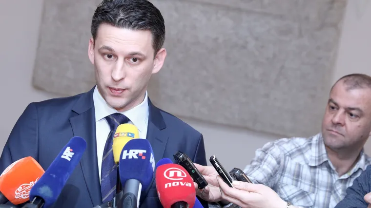 Petrov o krizi u Agrokoru: 'Vlada će braniti gospodarski sustav, a ne Ivicu Todorića'