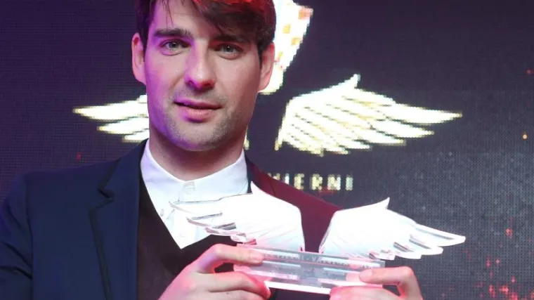 Ćorluka kao najsrčaniji reprezentativac dobio 'Vatrena krila', &Scaron;paci nagrada za životno djelo