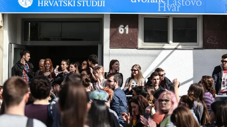 Nezavisni sindikat znanosti i visokog obrazovanja podržao studente i najavio &scaron;trajk na Hrvatskim studijima