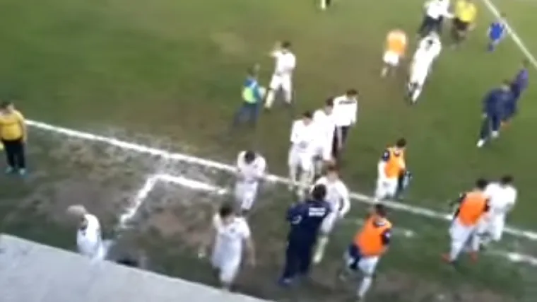 'Gubo gubava, je*o vam pas mater, zato je Dinamo tu di je...'