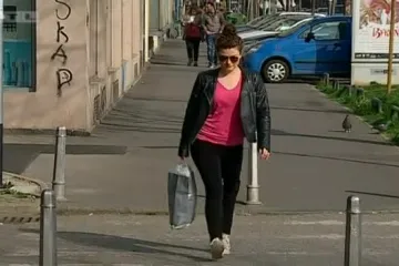 Usprkos amputiranoj nozi, Anja napokon ostvaruje životnu želju: prvi put hoda u štiklama!