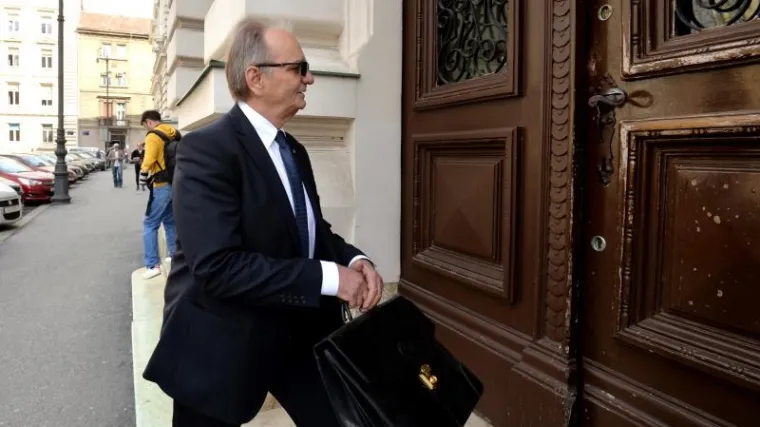 Obrana očekuje izmijenjenu optužnicu uoči novog suđenja, Glavaš: 'Neka se proces okonča onako kako netko želi'