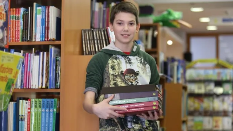 Luka je pro&scaron;le godine pročitao 156 knjiga, a voli enciklopedije i znanstvenu fantastiku