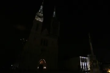 Katedrala utonula u mrak podržavši globalnu akciju Sat za planet Zemlju