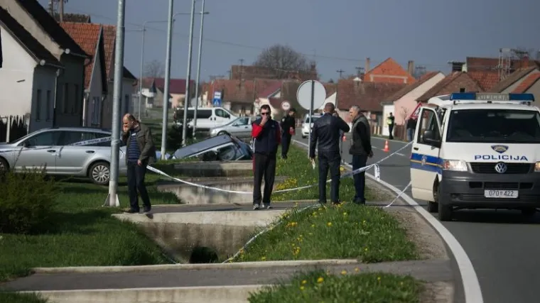 U prometnoj nesreći kod Našica poginule dvije osobe