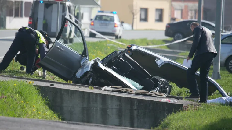 Crni petak u Slavoniji: dva automobila sletjela u odvodni kanal, poginule tri osobe