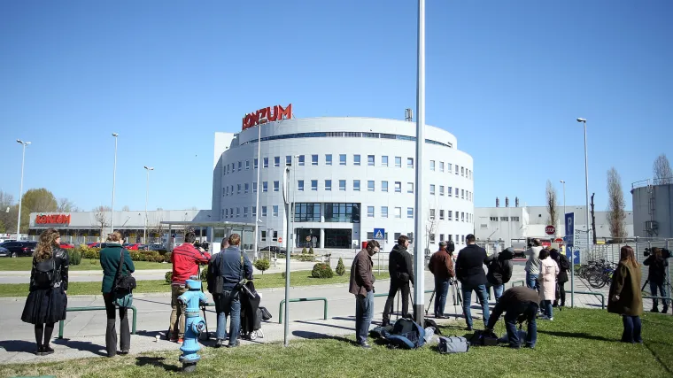 Banke će Todoriću dati svježu injekciju gotovine da se rije&scaron;e problemi s dobavljačima, banke će zastati s potraživanjima