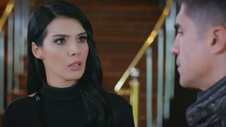 Elif smatra kako je Defne odgovorna za prijeteća pisma i podmetnuti požar (Sudbina)