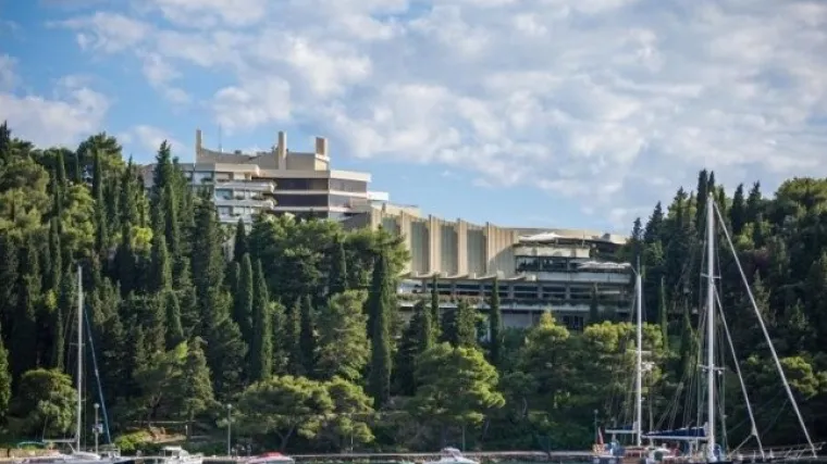 Luk&scaron;ići kreću u obnovu svog najjužnijeg hotela
