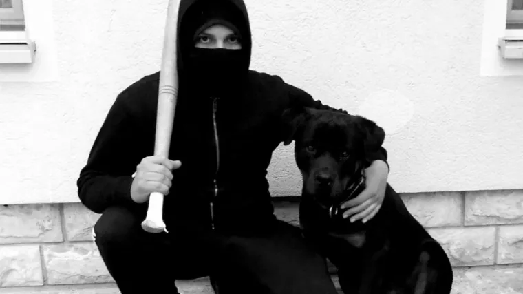 Potvrdila i policija: Zeus je živ! Opovrgnute priče da je Tin &Scaron;unjerga ubio i psa