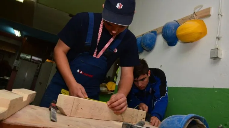 Hrvatska ih očajnički treba, a nitko ne želi biti ni tesar ni zidar: 'Da imamo 30 učenika zidara, svi bi dobili posao'