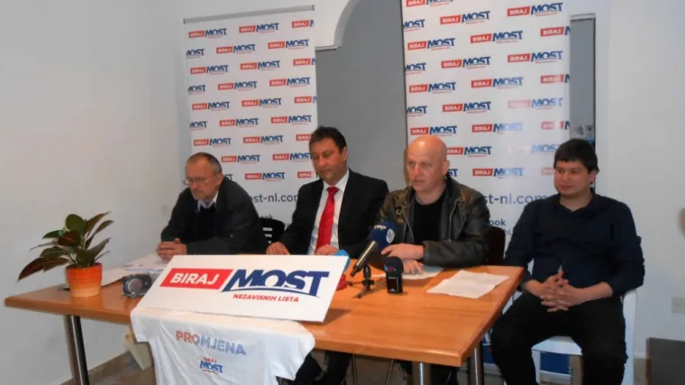 Andrija&scaron;ević poručio Jeliću da je njegovo predstavljanje projekata &ndash; figa