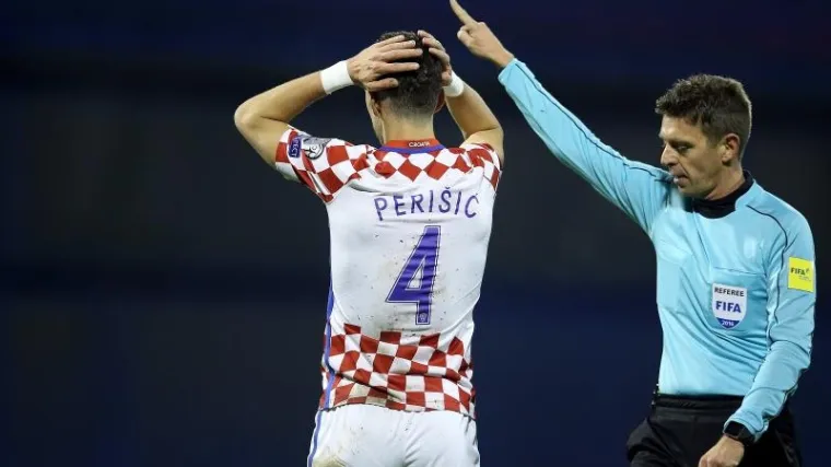 Estonski 'amateri' osramotili Vatrene, Marko Pjaca iznesen s terena s bolnom grimasom na licu