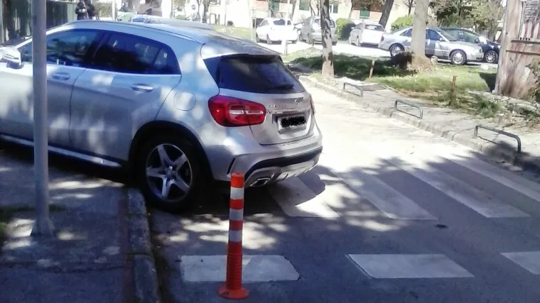 Neka vam ova zadarska 'kraljica parkiranja' bude lekcija: 'Dok dolazi po svoje dijete, ugrožava živote druge djece'