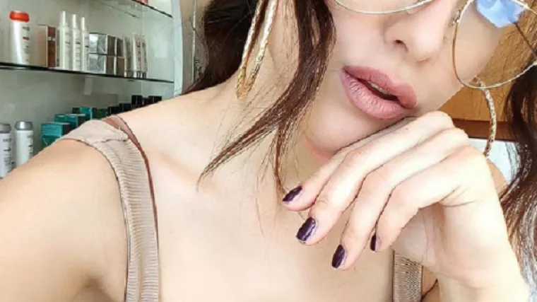 Lana Jurčević se nagnula i pružila fanovima spektakularan pogled u svoj grudnjak