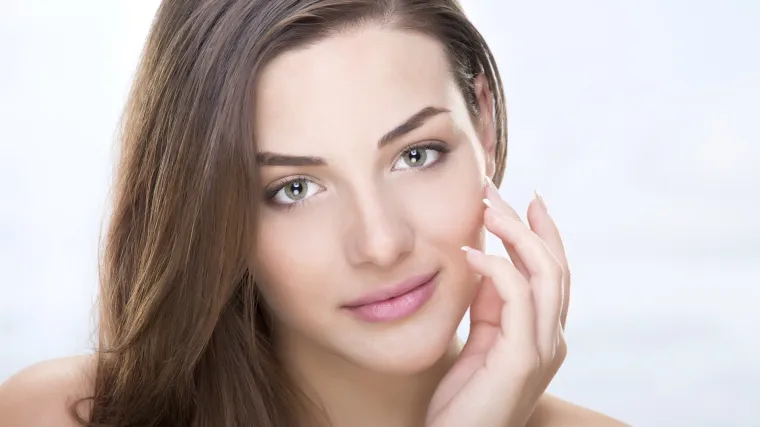 Jednostavnom rutinom do bolje kože sklone aknama