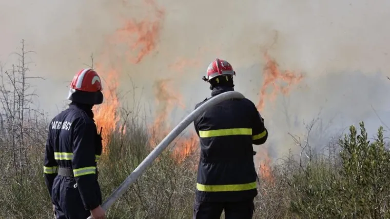 U 24 sata buknulo pet požara na &scaron;irem splitskom području
