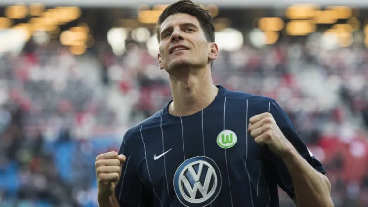 Čovjek koji je zbog Mandže napustio Bayern zabio tri gola u sedam minuta i spasio Wolfsburg