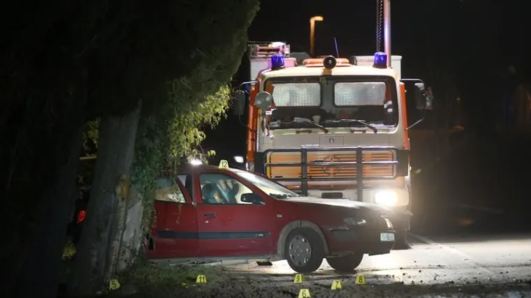 Zabio se u stablo i poginuo na mjestu