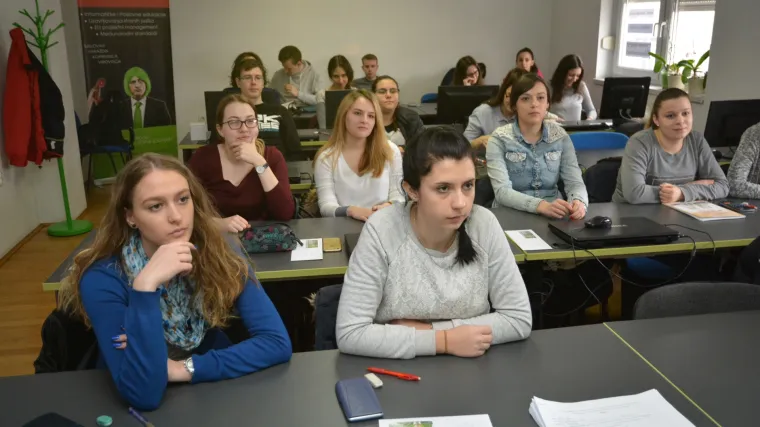 Hrvatske maturante brine budućnost, zaposlenje, ljubavni problemi...