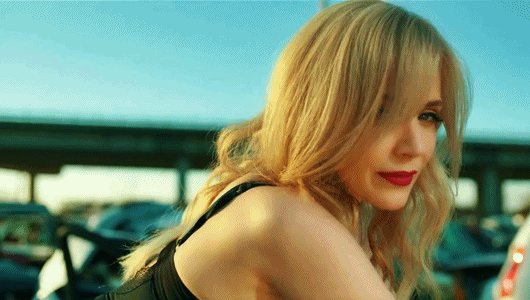 Jelena Rozga ponovno je odu&scaron;evila odabirom haljine. I jo&scaron; se jednom odlučila za H&M