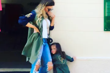 Nikolina Pišek objavila je preslatku fotku s kćerkicom, a svima su za oko najviše zapele njene čizme