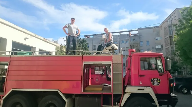 Upoznajte Tanju - splitsku vatrogaskinju koja gasi požare i vozi kamion od 20 tona