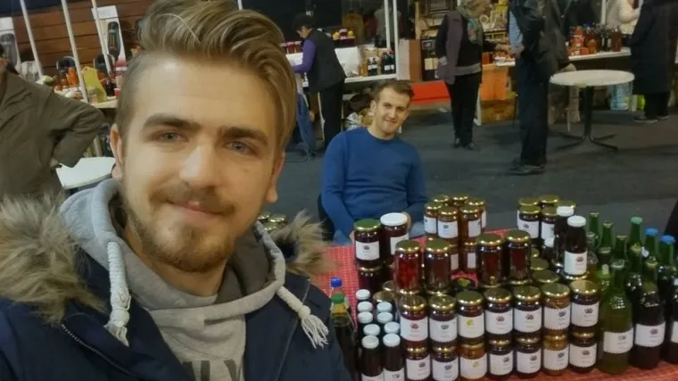 'Ne sjedimo i ne čekamo da nam roditelji daju džeparac'