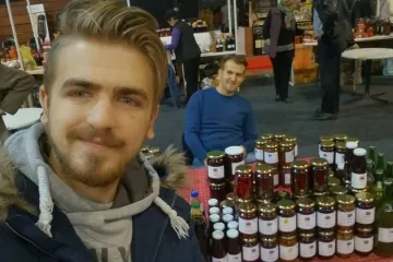 'Ne sjedimo i ne čekamo da nam roditelji daju džeparac'