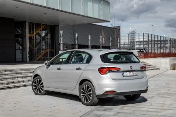 FIAT TIPO HB 1.3 MULTIJET LOUNGE: Prati modne trendove i brzo otklanja sve dvojbe oko kupnje