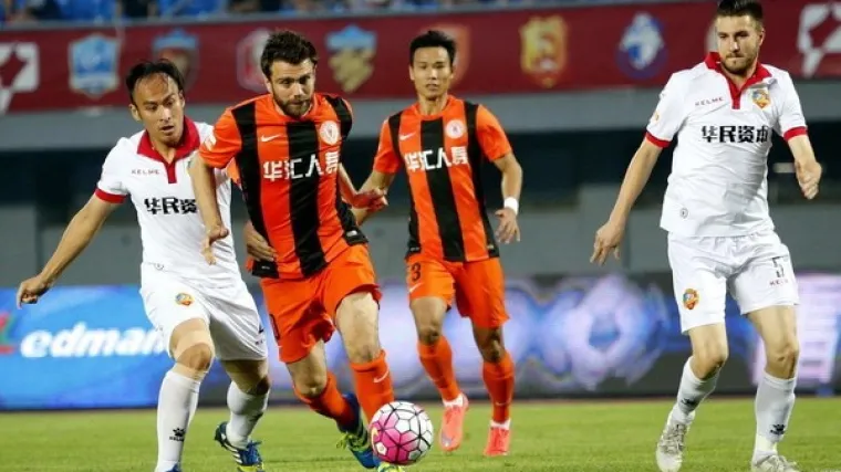 Kineska liga: u zadnjim minutama 12 igrača na terenu jedne momčadi