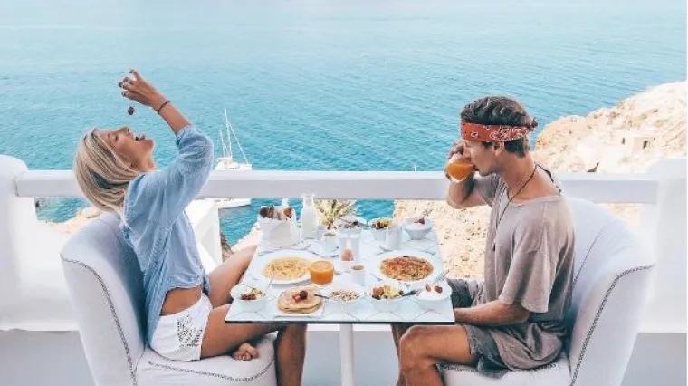 Najsretniji par na svijetu? Zajedno putuju, objavljuju fotke na Instagramu i od toga jako dobro zarađuju