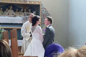 HTJELI SU UŠTEDJETI NA VJENČANJU: Odlučili su da ne žele profesionalnog fotografa, rezultati govore sami za sebe