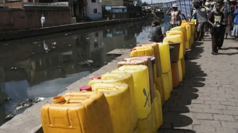Gotovo dvije milijarde ljudi pije vodu zagađenu fekalijama