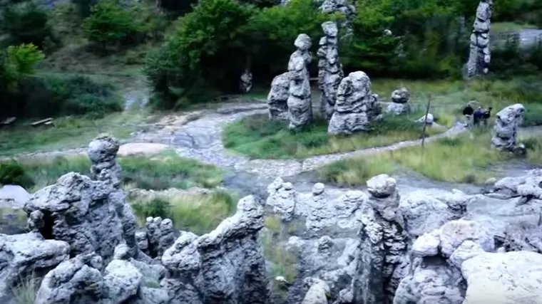 Misterioznih 148 figura nastalih kad je mladenka u očaju proklela vesele svatove