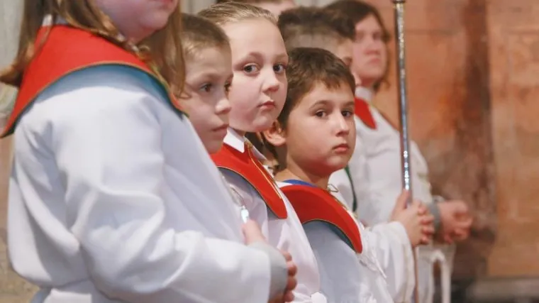 Sve manje ministranata: u Njemačkoj su neki od njih - sjedokosi