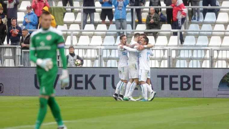 Rijeka se lako obračunala sa Splitom i zadržala prednost pred Dinamom