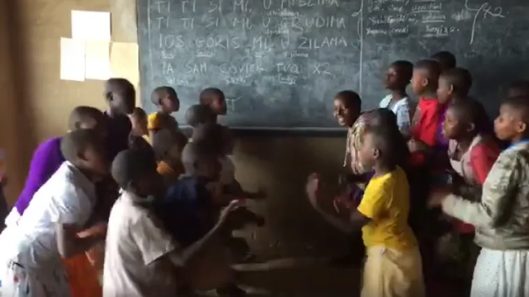 'Ti si mi u mislima': afrički mali&scaron;ani zapjevali Dinu Dvornika